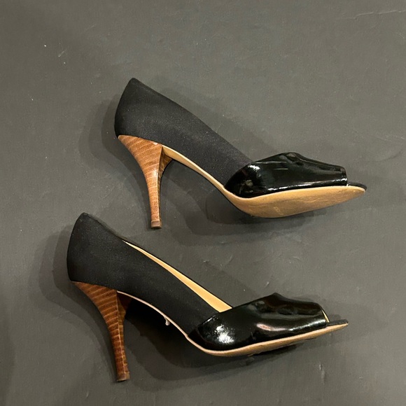 Elie Tahari Lyra Patent Leather Peep Toe heels leather sole size 8 - Picture 6 of 9